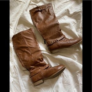 Brown boots from TOP Moda
